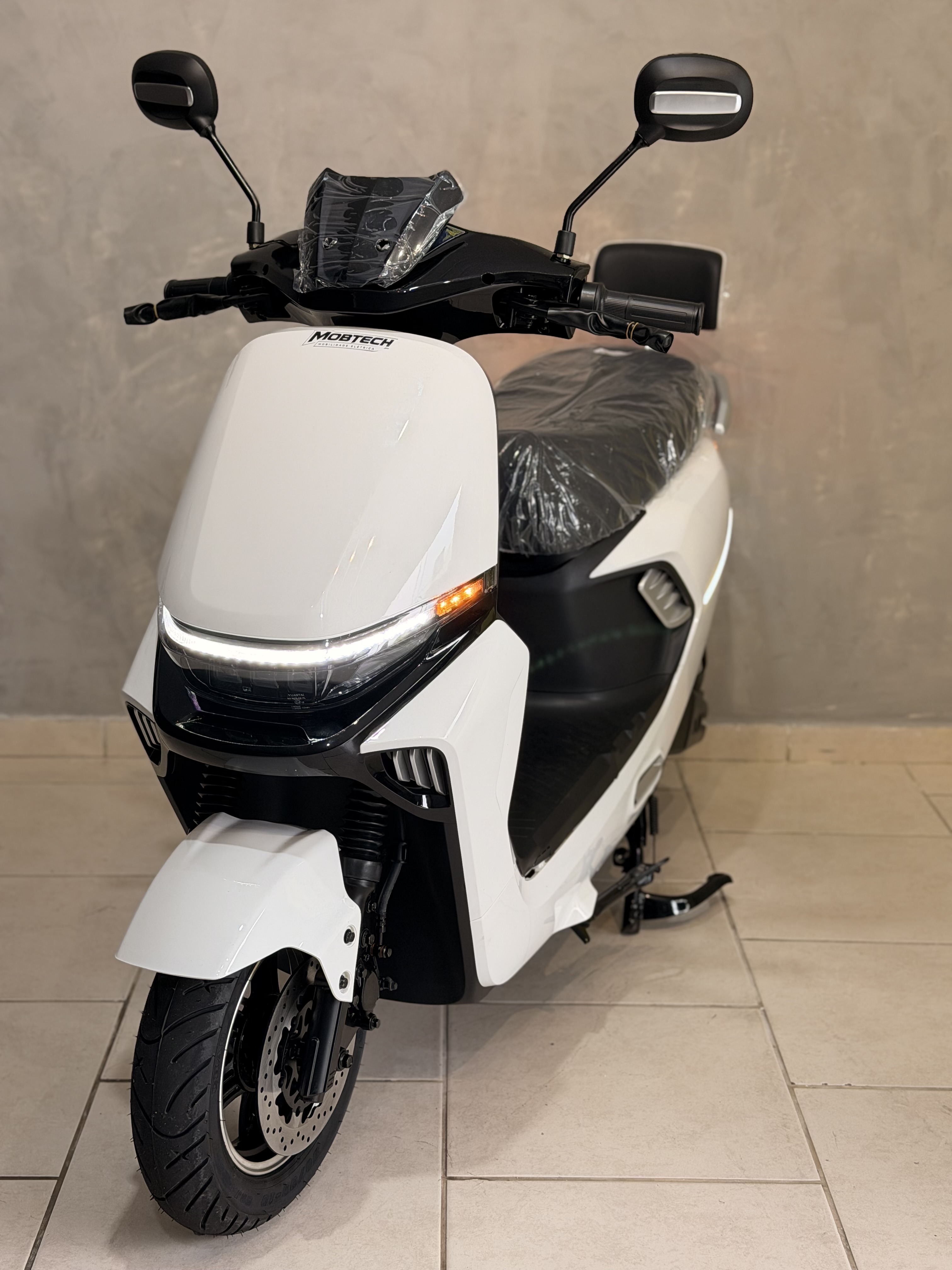 A4 — Scooter Elétrica
