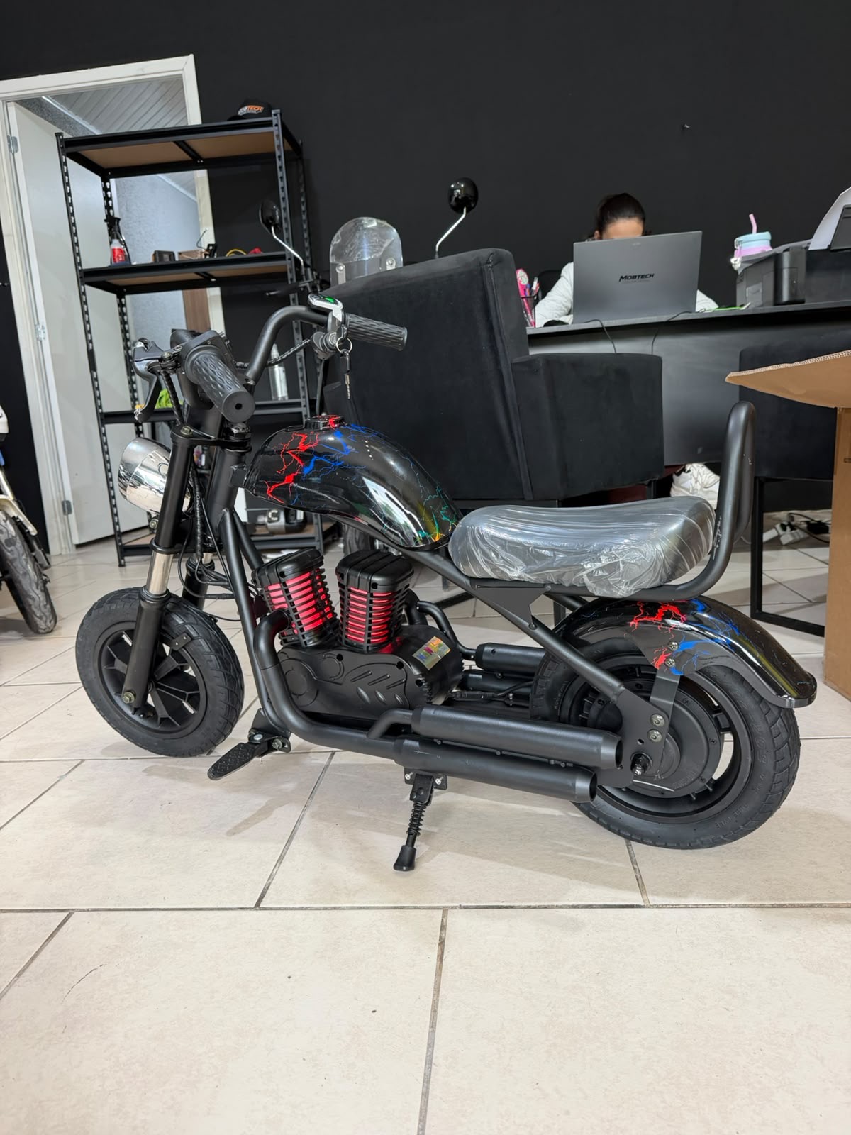 MOTO INFANTIL — Scooter Elétrica
